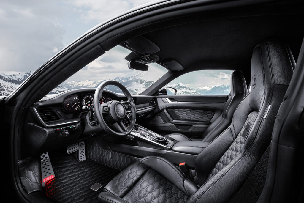 Hypermade-Magazin-Mobil-Brabus-Brabus- Porsche 911 Turbo S 900 Rocket R interior 